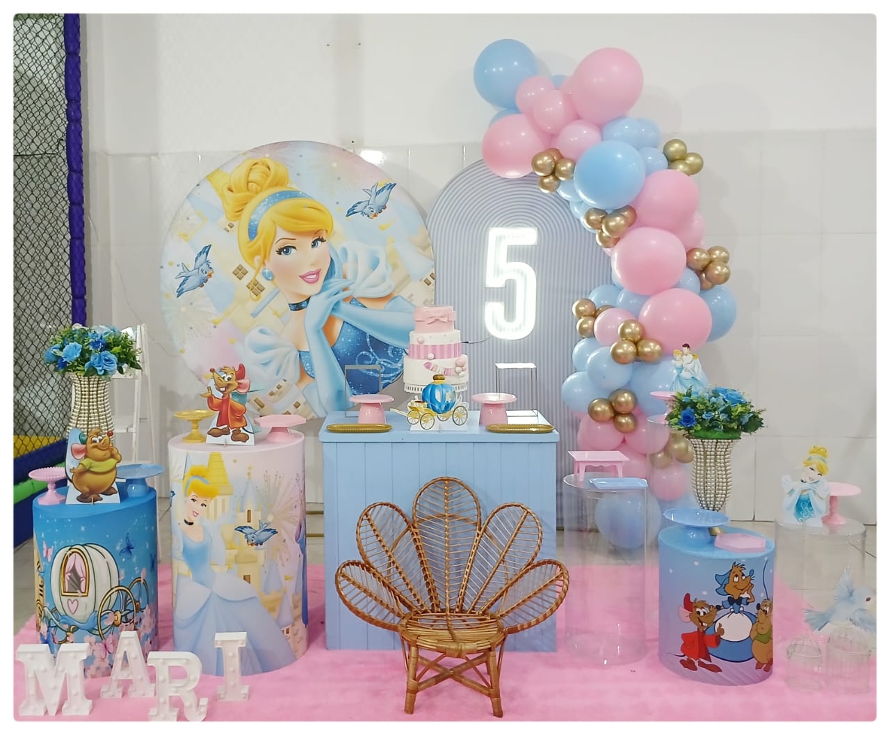 Cinderela – Mari 5 anos